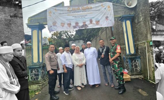 Kepala Desa Cipayung Girang Jalani Tradisi Nyekar