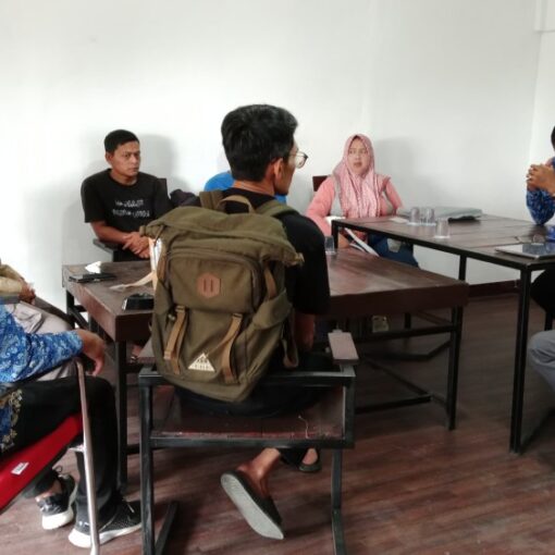 Pelatihan geo tagging menggunakan sipade desa cipayung girang